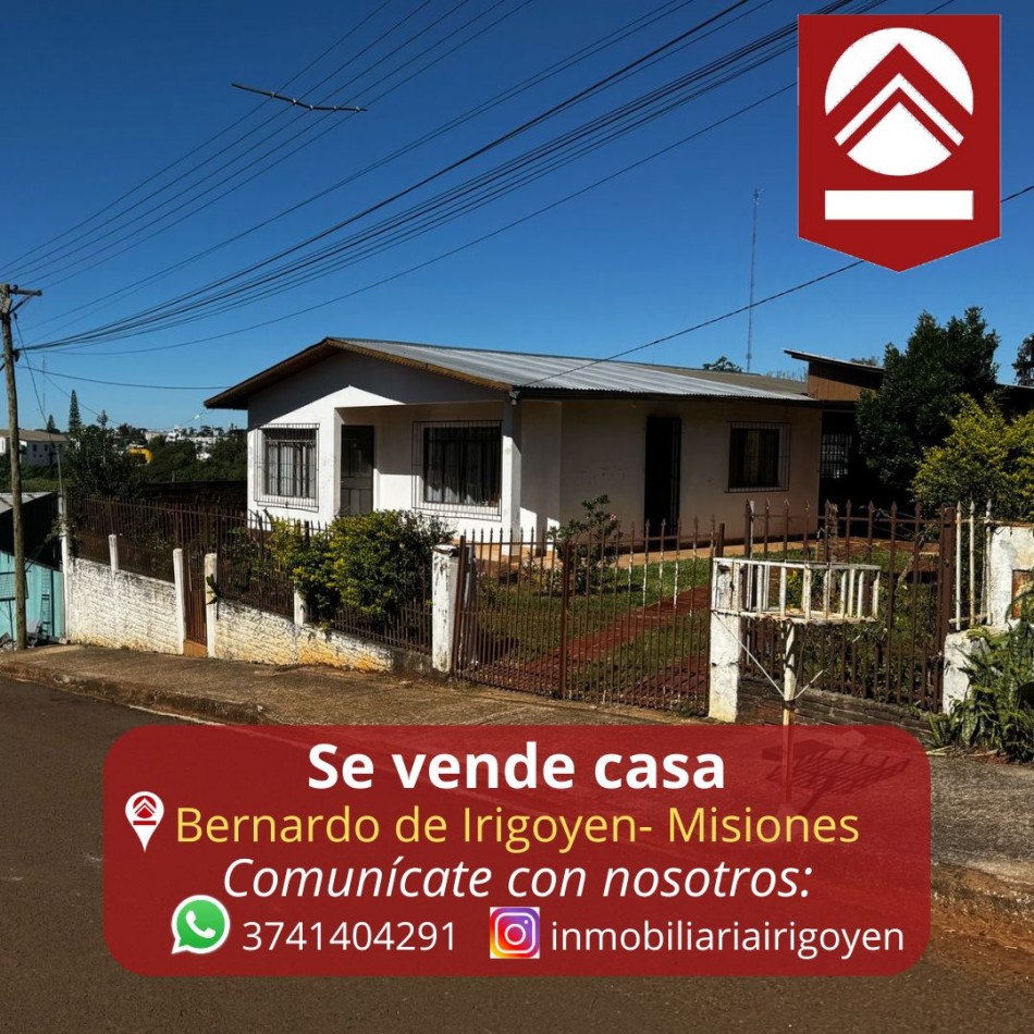 SE VENDE CASA CENTRICA