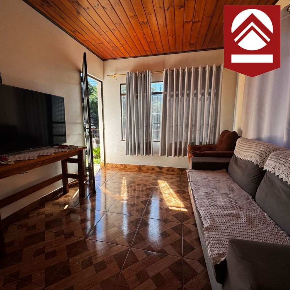 SE VENDE CASA CENTRICA