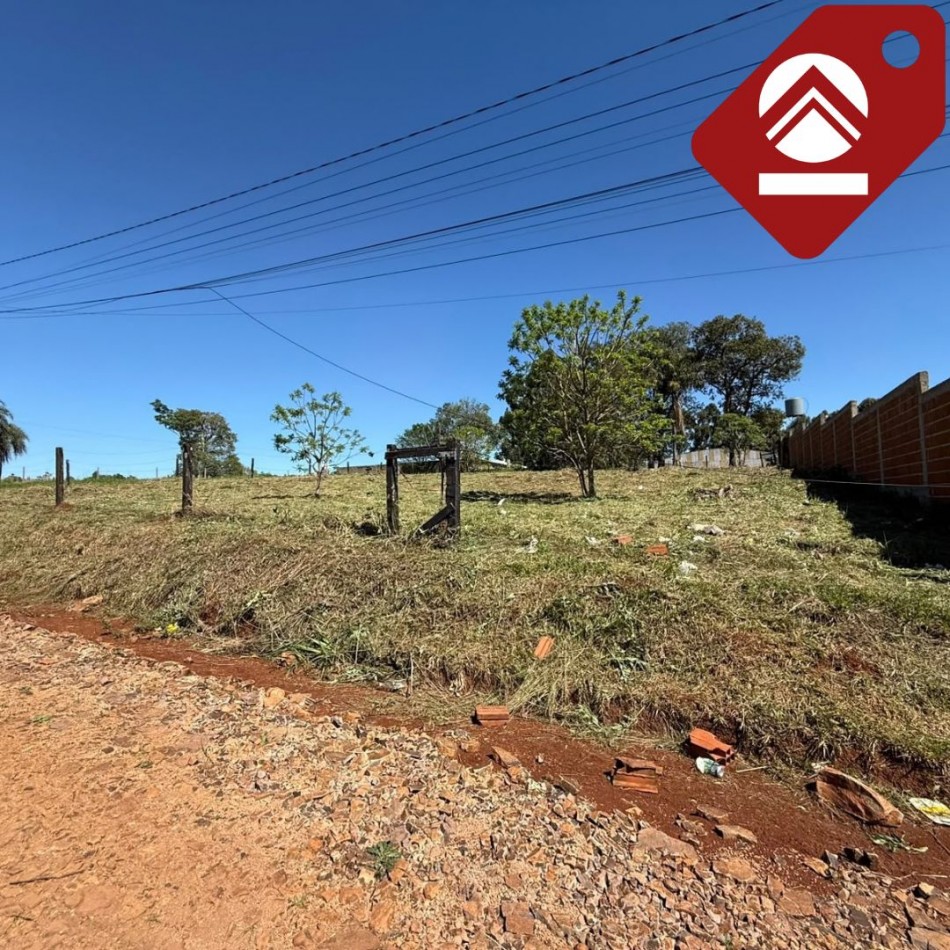 SE VENDE TERRENO 
