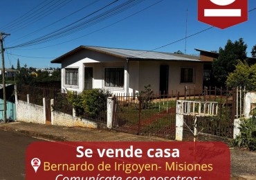 SE VENDE CASA CENTRICA
